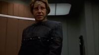 Star Trek Voyager S03E10 - Warlord.mp4