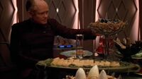 Star Trek Voyager S04E09 - Year Of Hell part 2.mp4