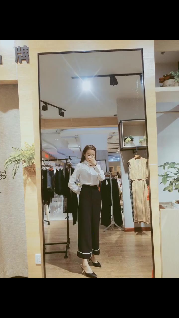 #正装#本以为毕业会进职场还特意去选了职业装！结