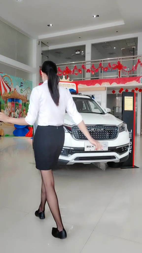 #正装#你们看女的，一般第一眼看哪里？