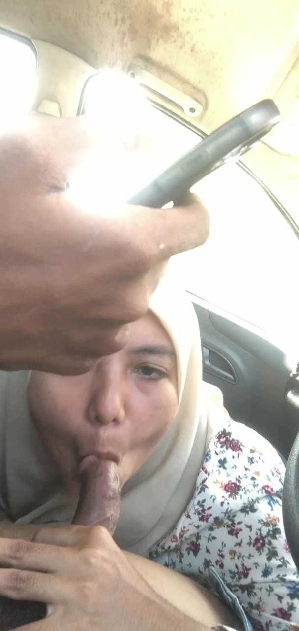 Bu Guru NURI Nyepong Di Mobil Merem Melek