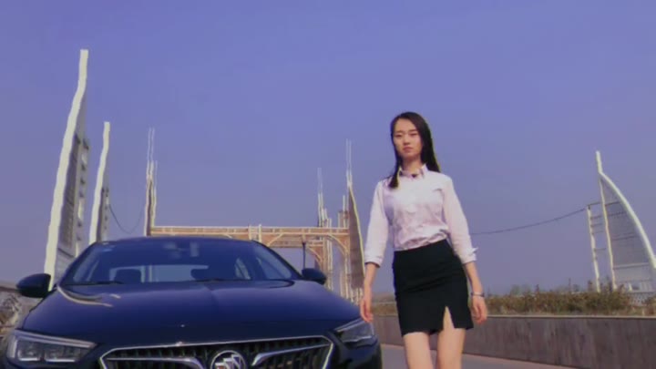 #正装#初听不识曲中意，再听已是曲终人