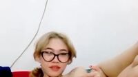 Live Ngewe Cewek Pirang Bertato Crot Di Dalam