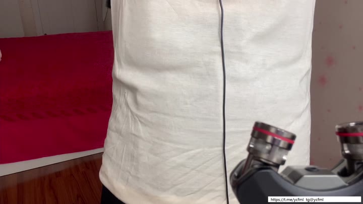 #小鱼晕晕要睡觉  #小摆的哄睡屋   #摆摆早睡了吗   背心抓挠