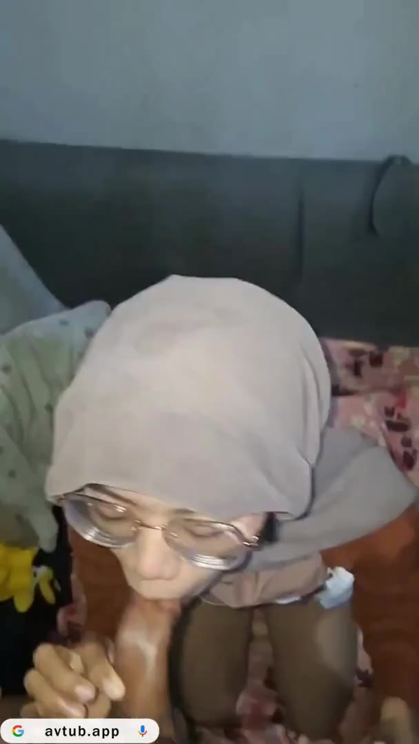 Pacar Hijabku Dulu Cupu Kini Suhu - Enak Servicenya