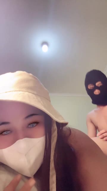 Andriyani ID 1791480924541517826 Hot51  - Thumbnail