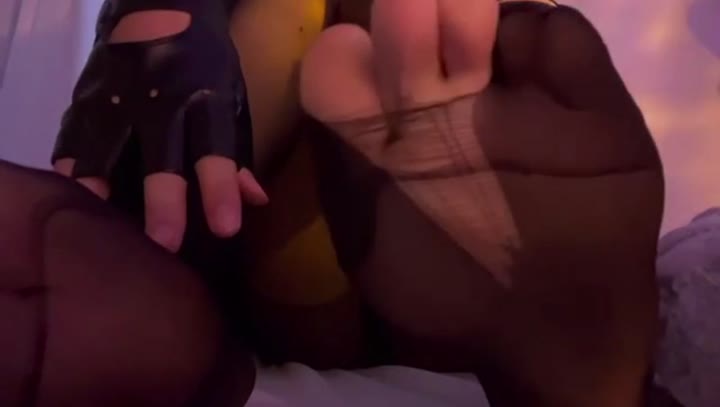 #未知（有无知道是谁的）投稿 黑丝姐姐的调教