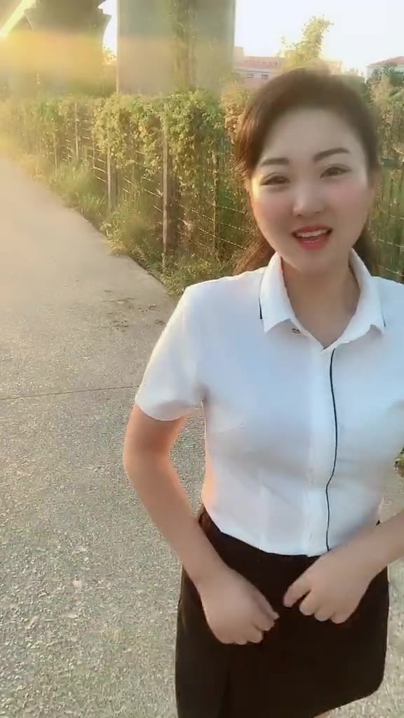 #正装#明明是首伤感歌曲加了Dj变的欢快多了。所
