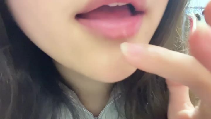 #ASMR   #喵不困miao   唾液拉丝