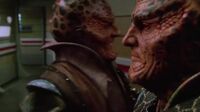 Babylon 5 S03E09 - Point of No Return.mp4
