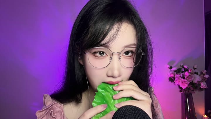 #西瓜煮面 ASMR｜假吃与真吃咀嚼音｜西瓜 生菜 迪拜巧克力 棉花糖  助眠 9