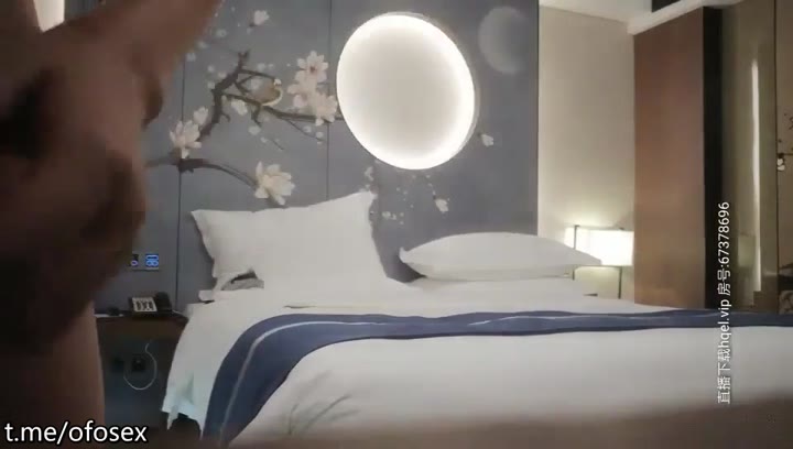 【#黄先生探花】丰满身材白衣大奶少妇，69互舔后入大力猛操上位骑乘抽插，呻吟娇喘非常诱人