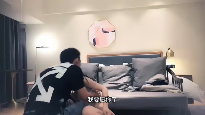 【午夜寻花】经典作之午夜娃娃音第2部 骚透骨髓小萝莉明明很爽嘴很硬