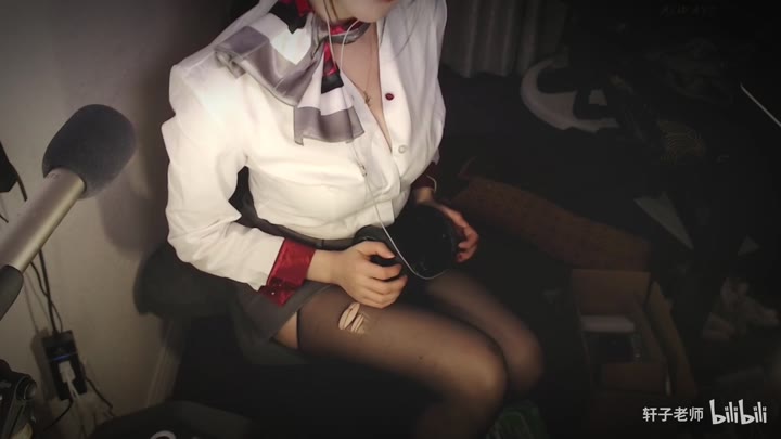 #ASMR     #轩子巨2兔     空姐的特色服务