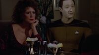 Star Trek TNG S02E19 - Manhunt.mp4