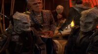 Star Trek DS9 S06E01 - A Time to Stand.mp4