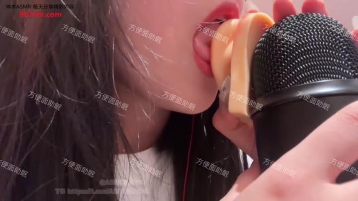 #方便面 #少女 #白嫩 跳跳糖舔耳