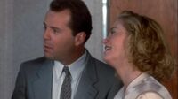 Moonlighting S05E13 - Lunar Eclipse.mkv