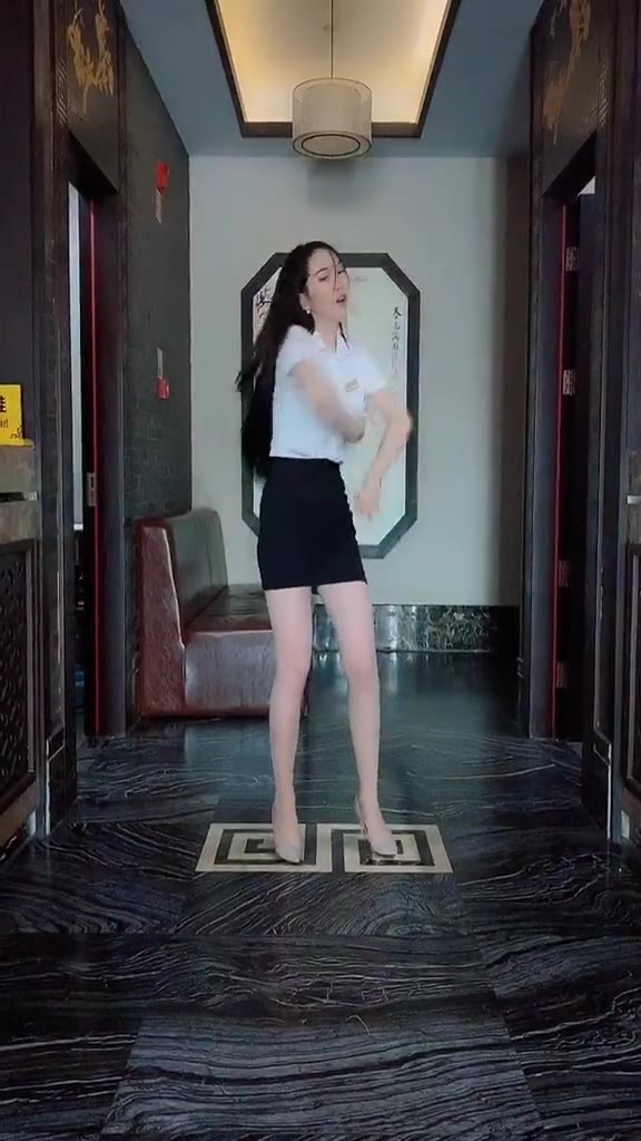 #正装#如果我是你女朋友，你想对我做的第一件事是