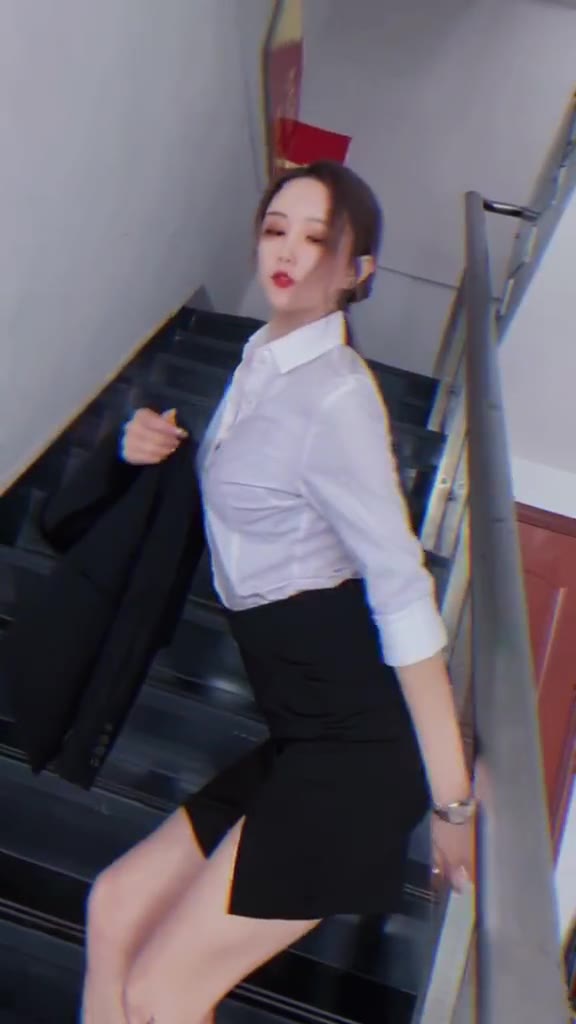 #正装#听说你喜欢制服。我偷偷来了