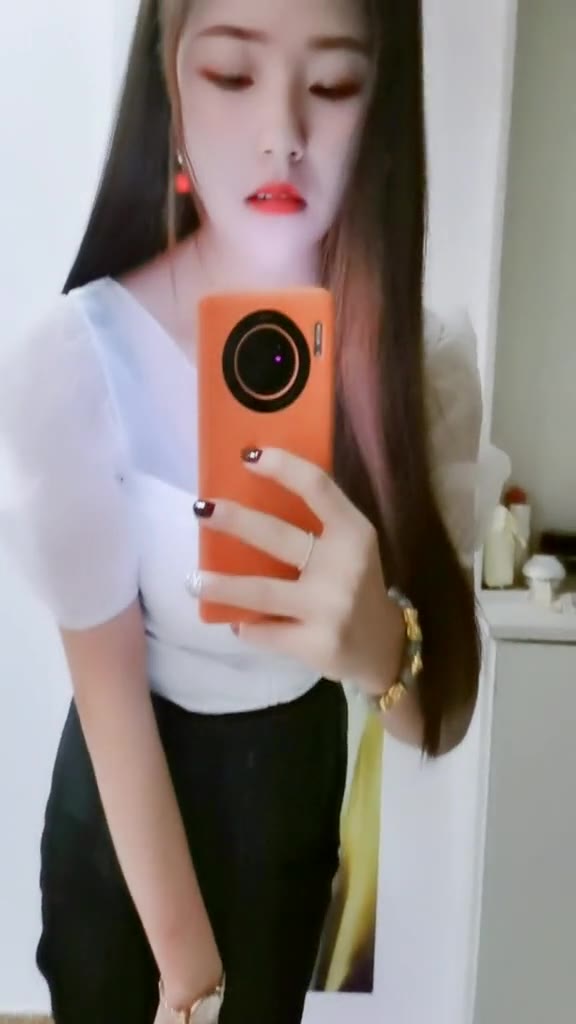 #正装#。开播了