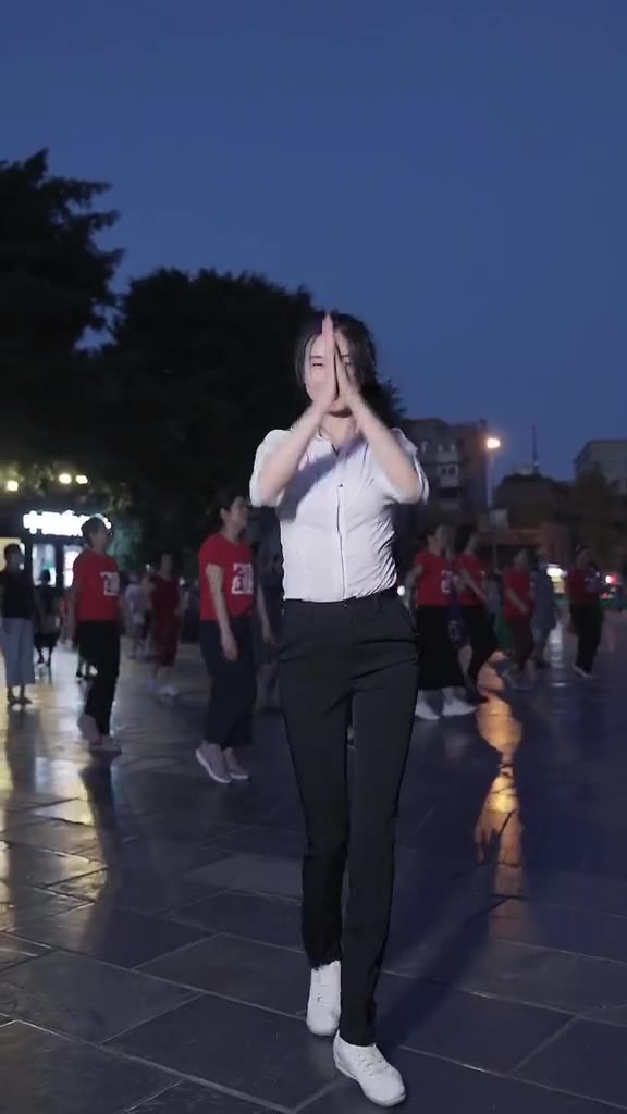#正装#为什么不回我信息，就因为我没有发给你吗？
