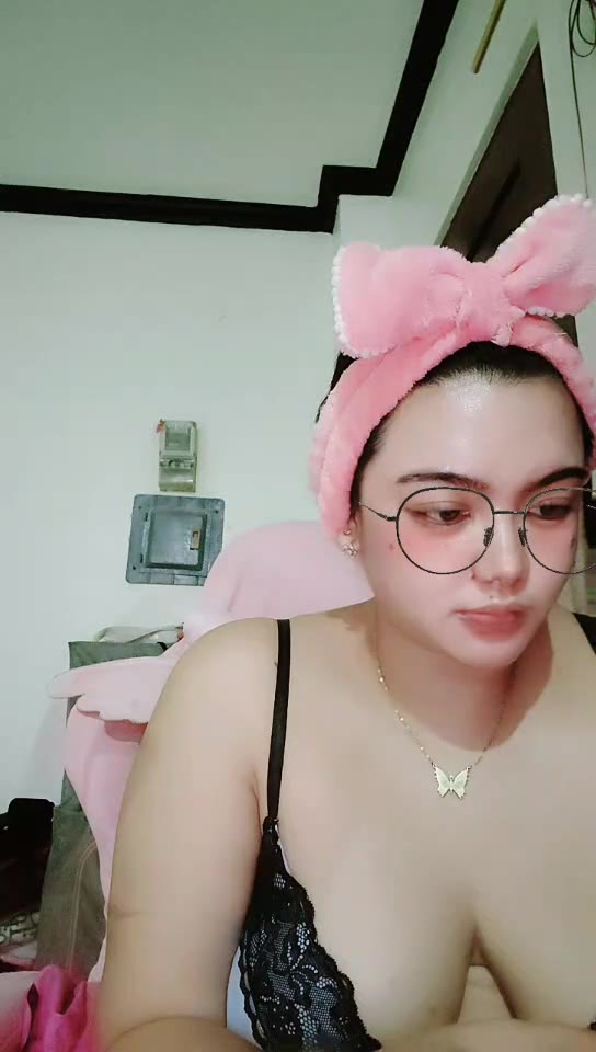 Jennie ID: 2004285 Papaya Live telegram bot @DSrecordbot