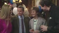 EastEnders (1987) E0235.mp4