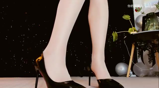 #圈圈 和后妈的秘事 第一章：初遇不知是后妈？