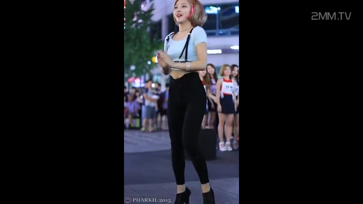韩国饭拍II 129-150810 BADKIZ (케이미) 귓방망이