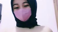 Bokep Indo Hijaber Cantik Mainin Toket Live