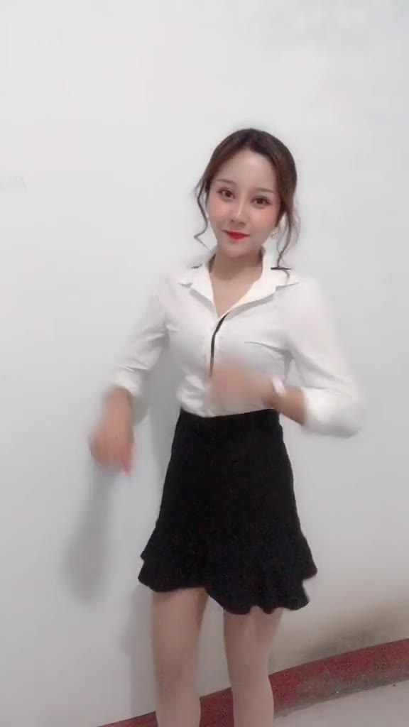 #正装#忙了一天，睡觉前摇一下吧！