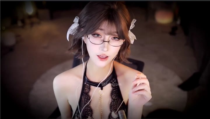 #ASMR     #张爱玲      女王情趣惩罚