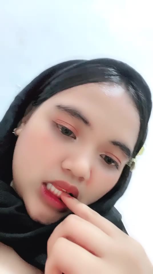 CELYNBACK ID 4298228 Papaya Live telegram bot @DSrecordbot