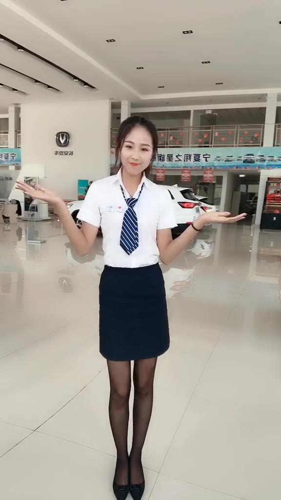 #正装#请问你们是缺个车 还是缺个女朋友？  @