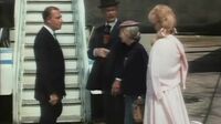 The Beverly Hillbillies S06E02 - The Clampetts In London.mp4