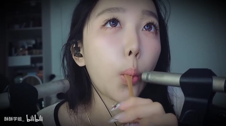 #ASMR    #酥酥学姐     蜂蜜勺 舔舔 口腔音