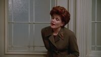 Spin City S02E01 - Paul Flew Over the Cuckoo's Nest.mp4