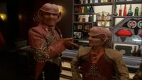 Star Trek DS9 S06E10 - The Magnificent Ferengi.mp4