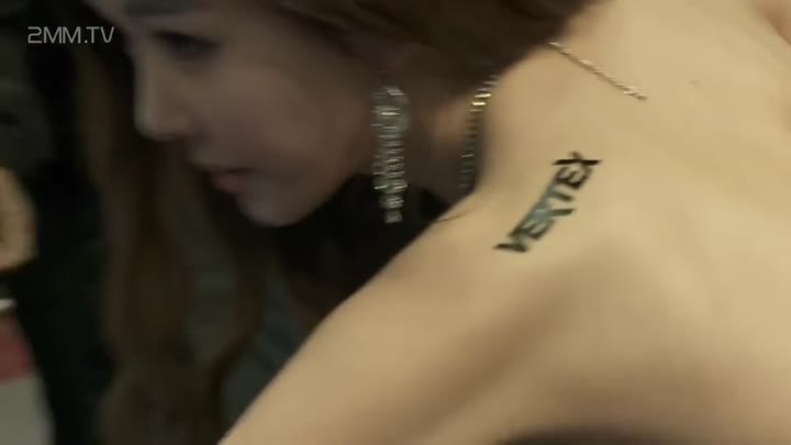 Showgirl 84-韩国美女玩台球