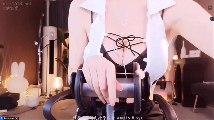 #张爱玲 被老师发现秘密后亲自指导