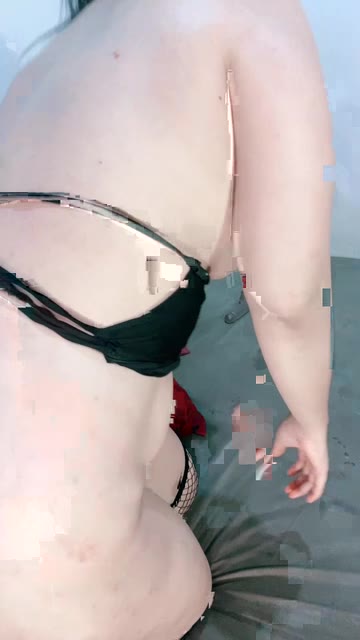 sisterHong ID 1745116506778402818 Hot51  - Thumbnail