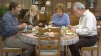 All in the Family S05E12 - George and Archie Make a Deal.mp4