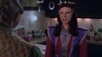 Babylon 5 S02E04 - A Distant Star.mp4