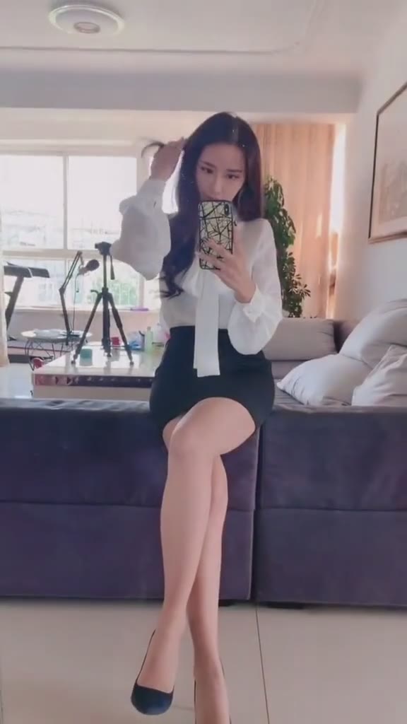 #正装#跟我混吧，有我一口饭吃，就有你一个碗刷！