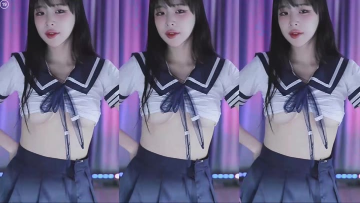 #도라미 学生装热舞