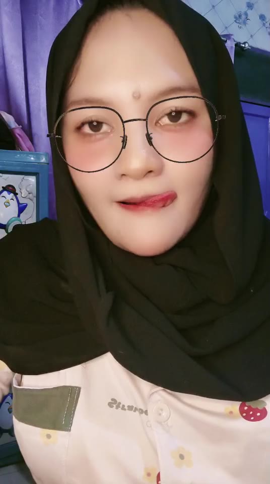 Merine ID 4926352 Papaya Live telegram bot @DSrecordbot