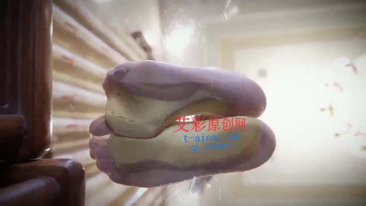 #奴隶岛-面包当鞋垫运动后喂给狗奴