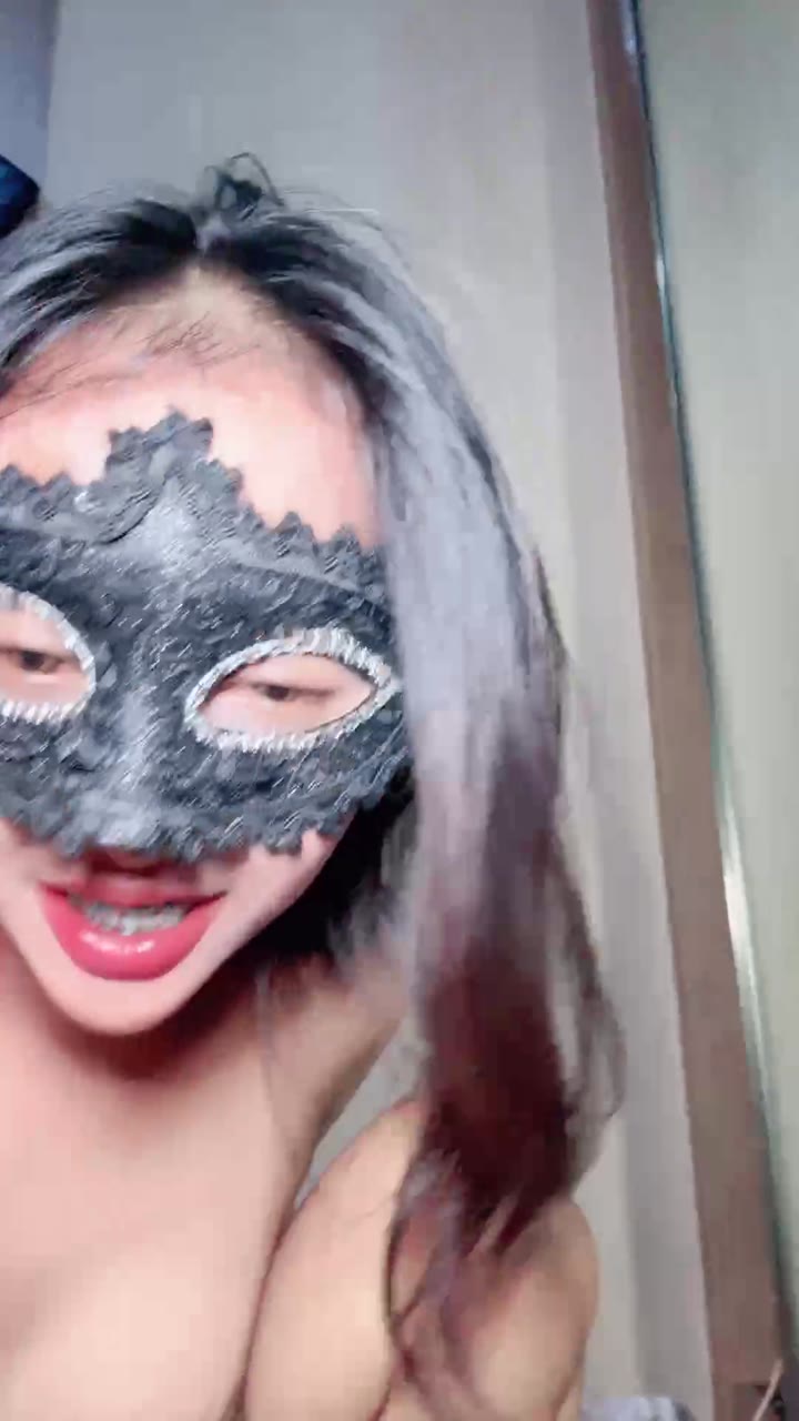 Vanilladila ID 1987841164009242625 Hot51 telegram bot @DSrecordbot