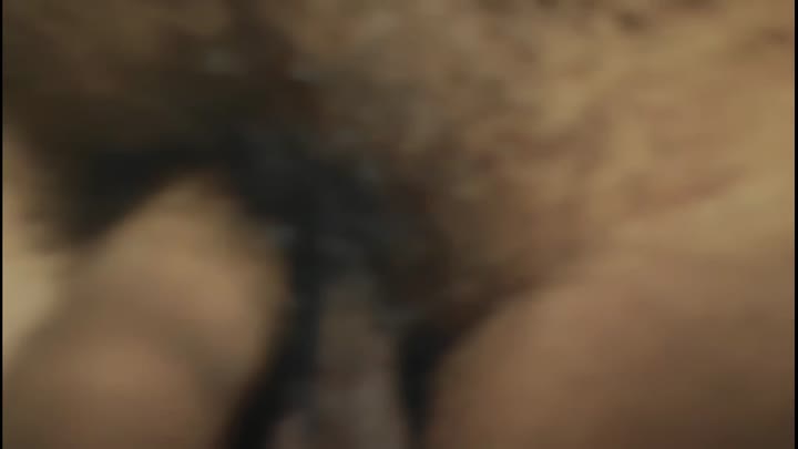 【#锤子探花】丰满型坦克熟女，换上情趣白色蕾丝，对着大屁股猛顶